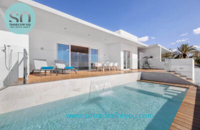 Luxury Villa Tias