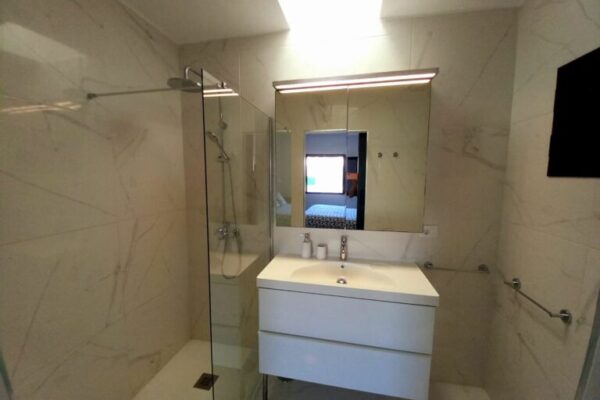 WhatsApp-Image-2025-10-13-at-20.19.52-1-768x576